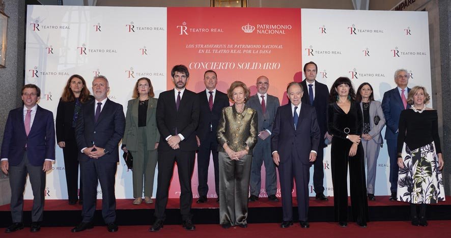 GRUPO GALA STRAIVARIUS B